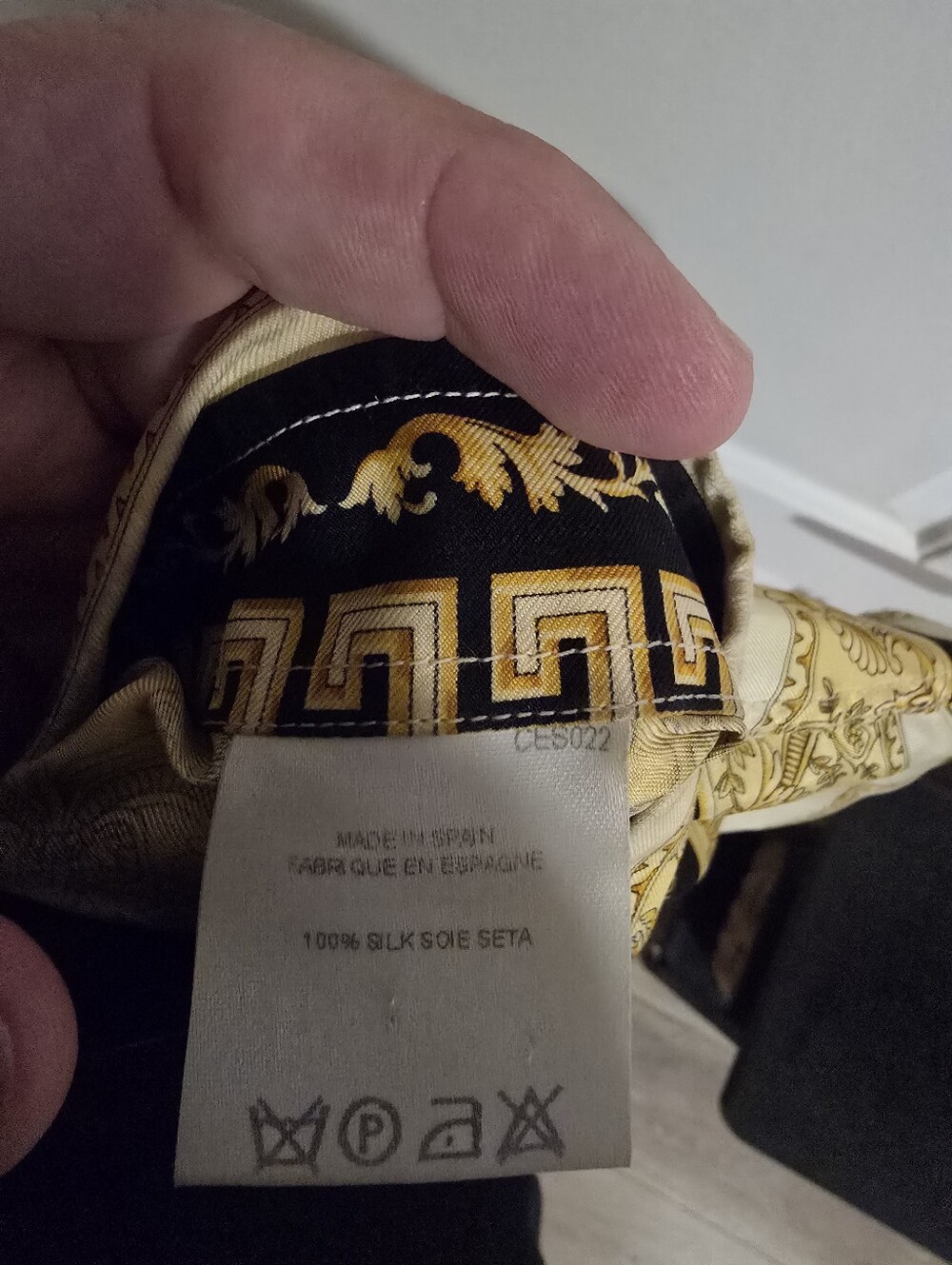 Authentic VERSACE CLASSIC V2 silk shirt - Picture 4 of 8